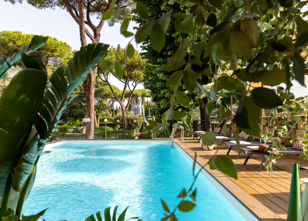 adoro-hotel-rome-swimming-pool