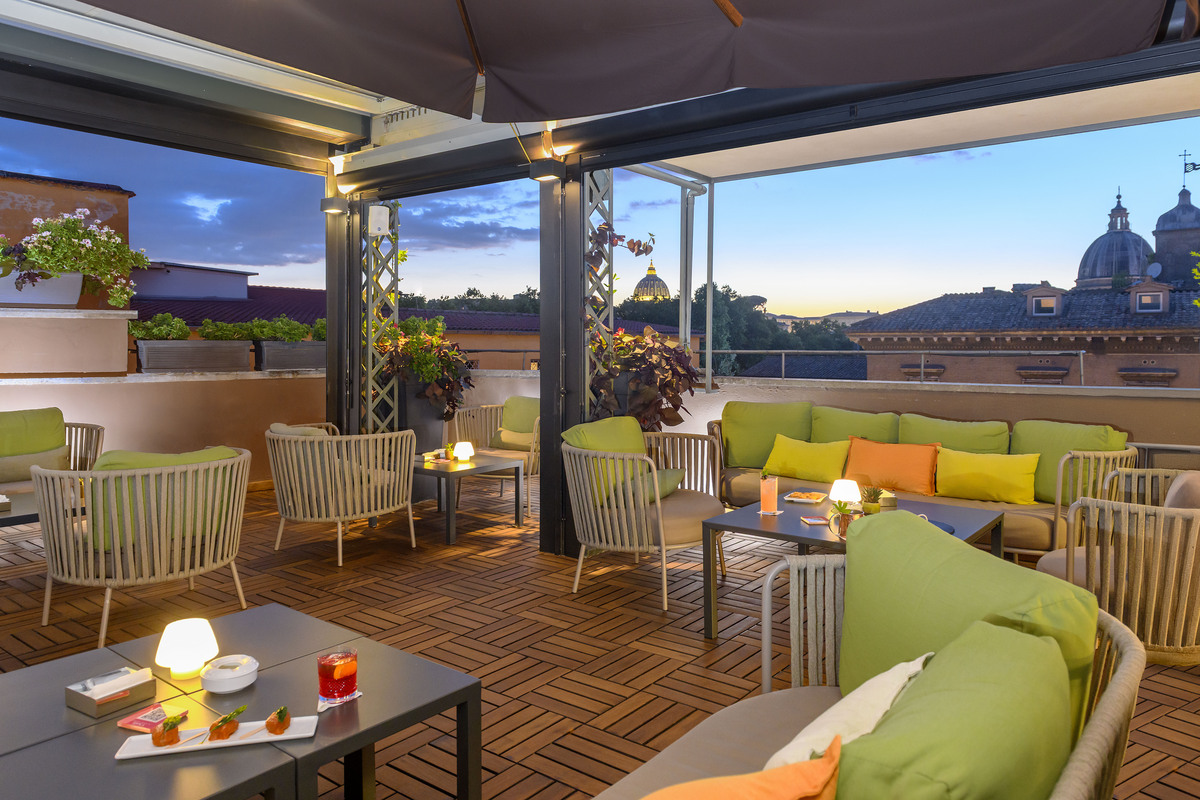 I Sofà Bar Restaurant & Roof Terrace