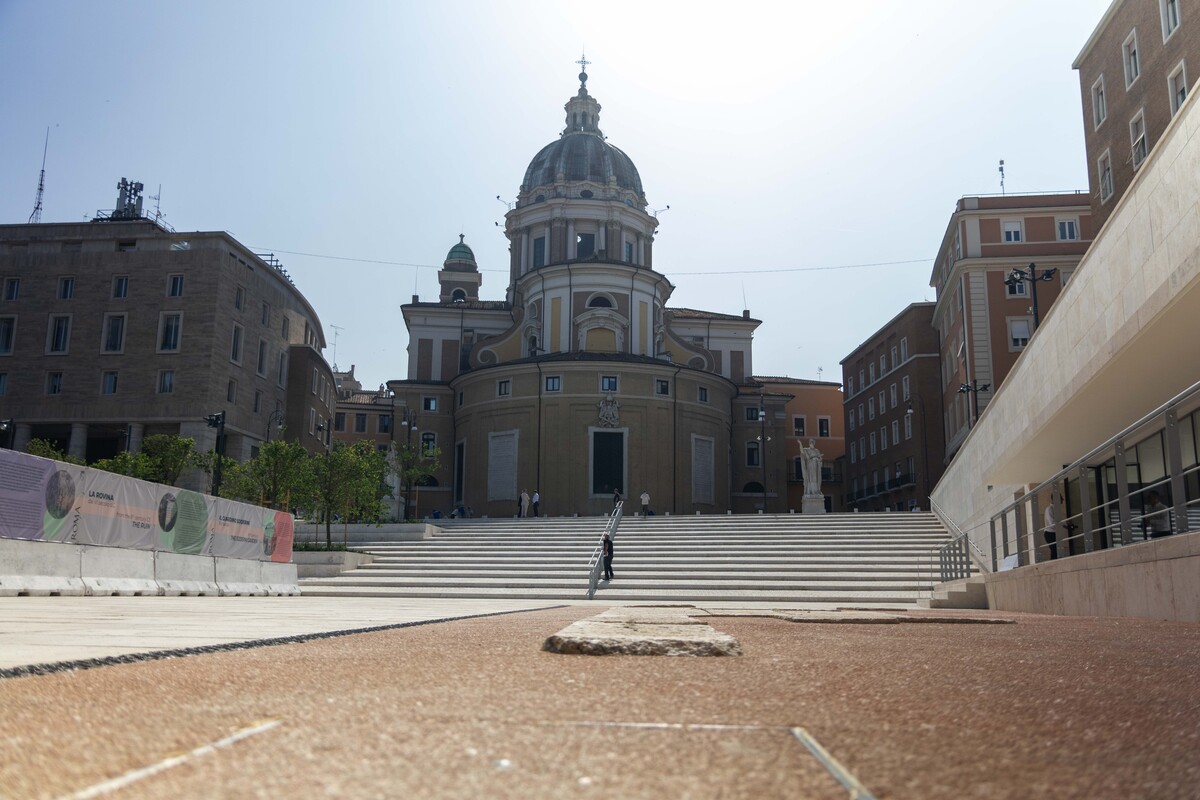 Piazza Augusto Imperatore is reborn