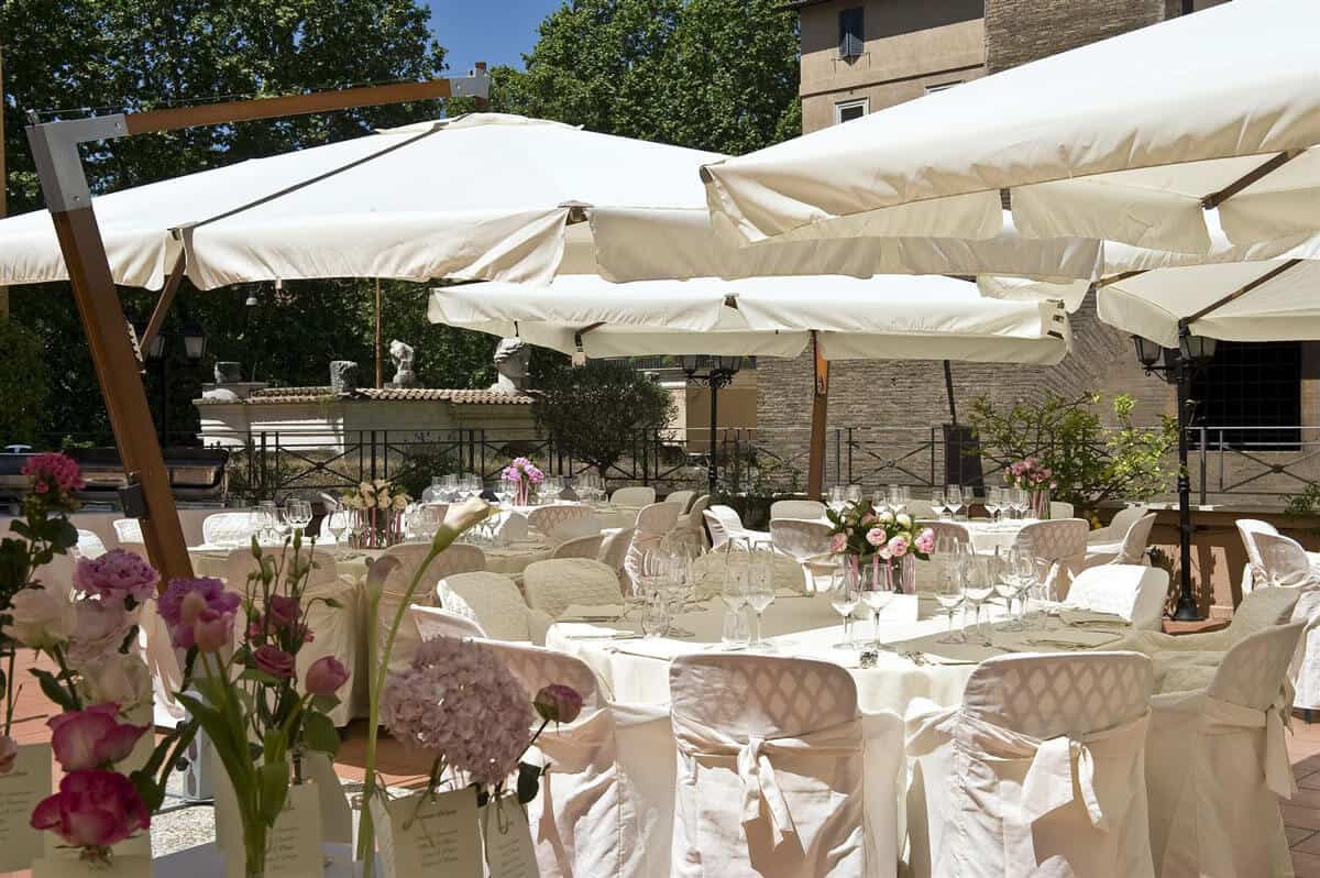 Roof-Terrace-i-sofa-via-giulia-rome