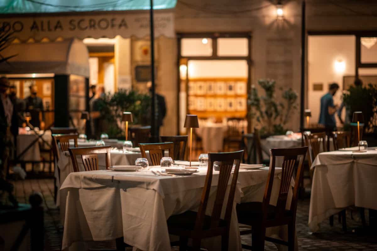 Piazzetta Alfredo: outdoor dining in Rome's centro storico