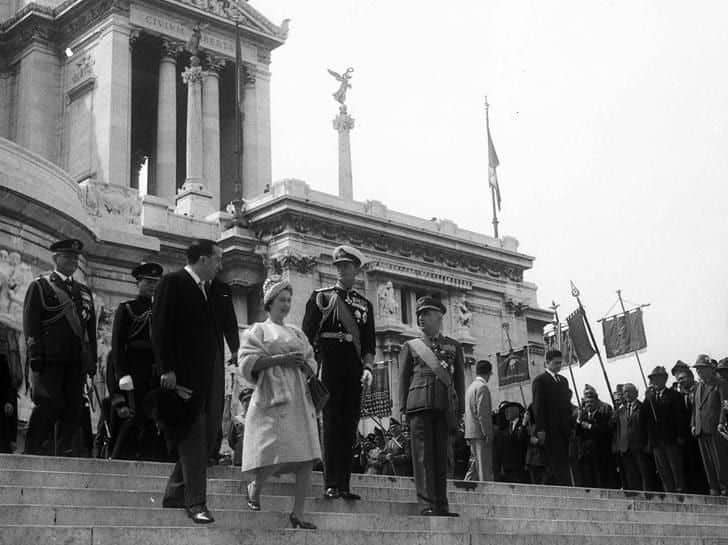 queen-elizabeth-italy-2