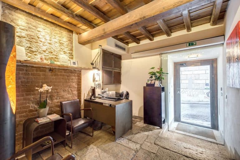 Residenza Torre di Colonna - luxury guest house in Rome