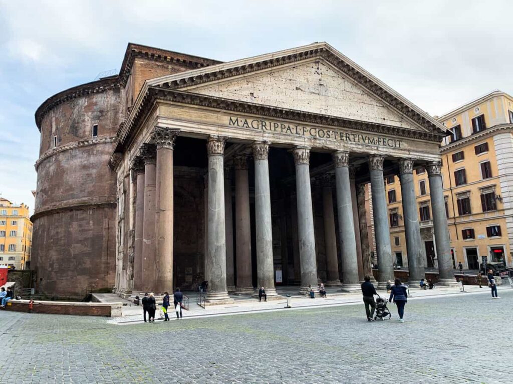 pantheon di roma