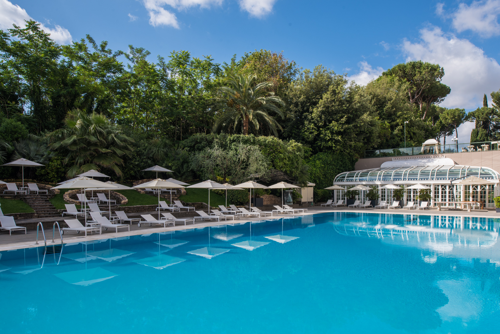 rome cavalieri outdoor pool