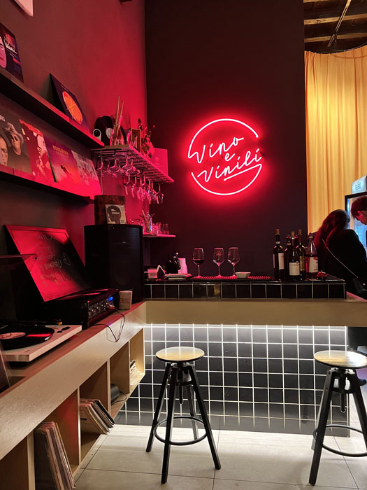 vino e vinili wine bar rome