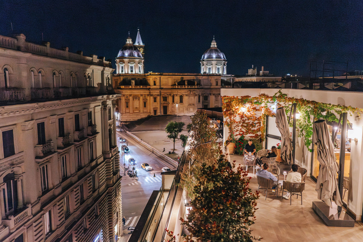 Mùn-Rooftop-Cocktail-bar-in-Monti