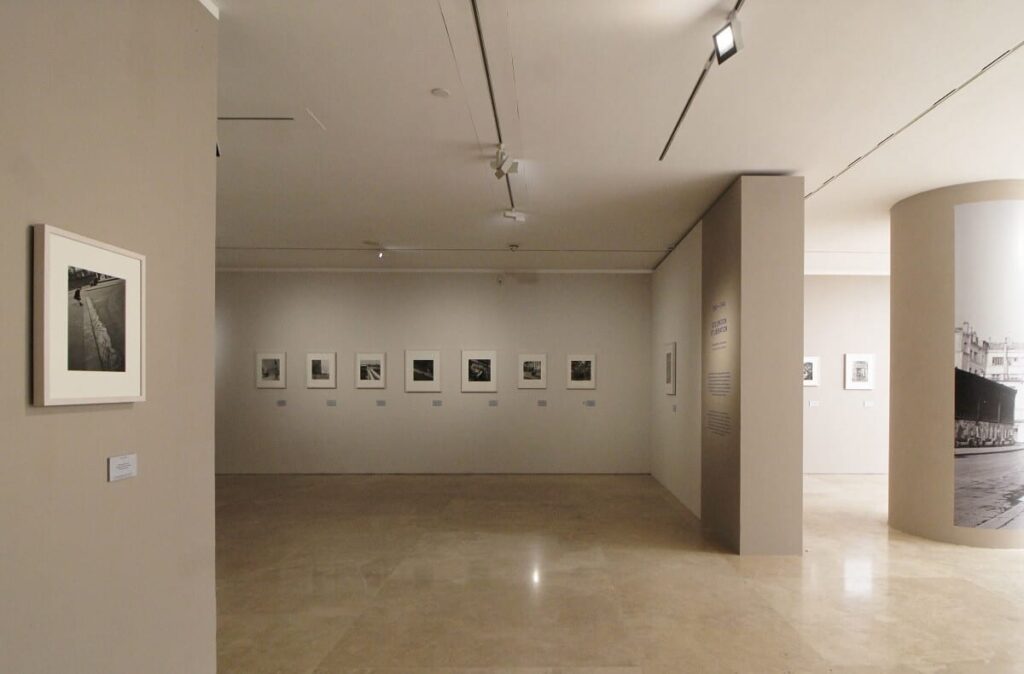 Robert Doisneau’s Photography Reveals Wonder and Disorder at the Ara Pacis Museum