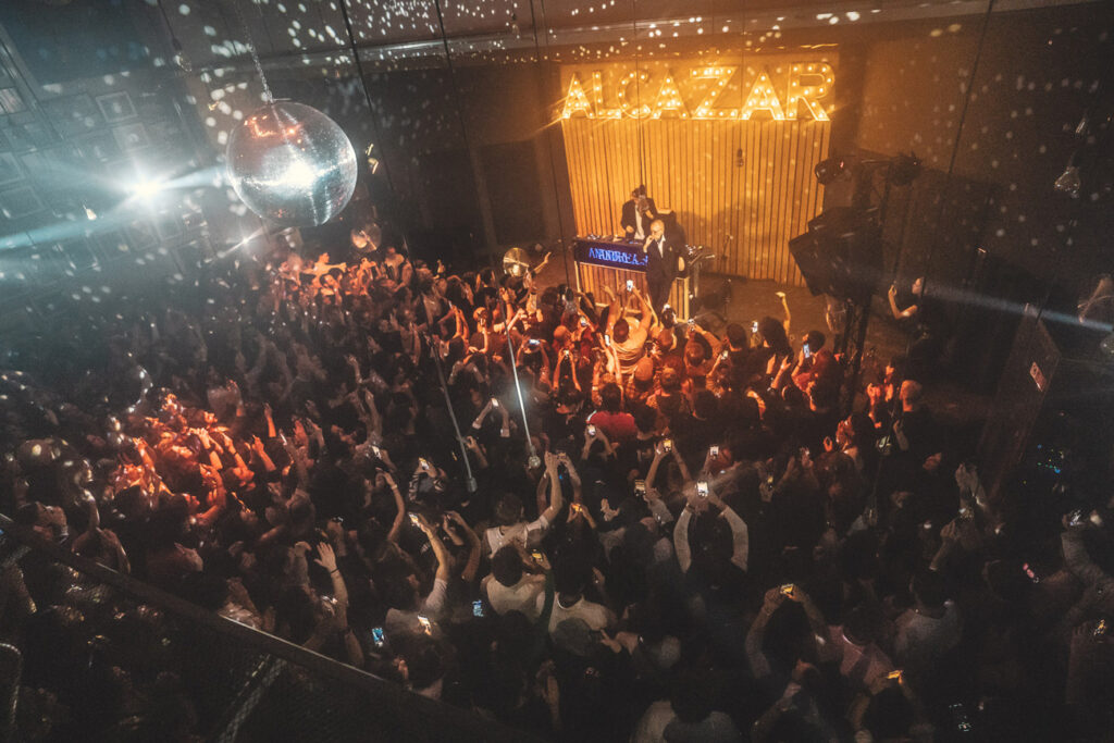 alcazar-live