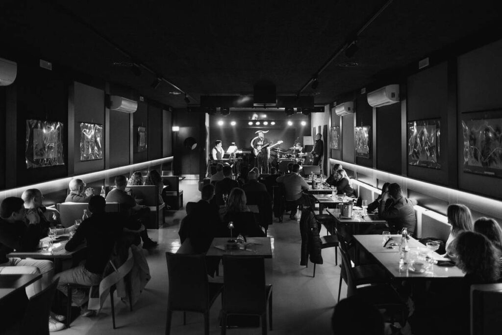 elegance cafe