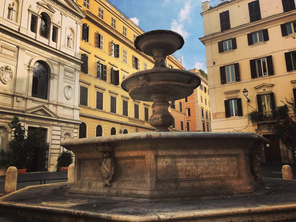 fontana-piazza-madonna-dei-monti