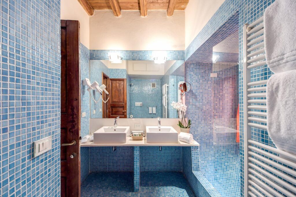 Residenza Torre di Colonna - luxury guest house in Rome