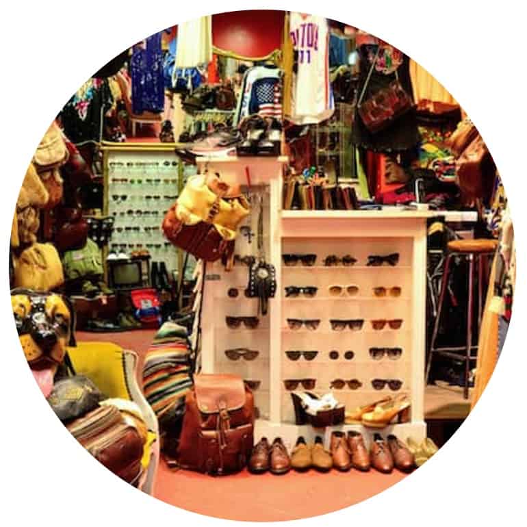 shopping vintage a monti