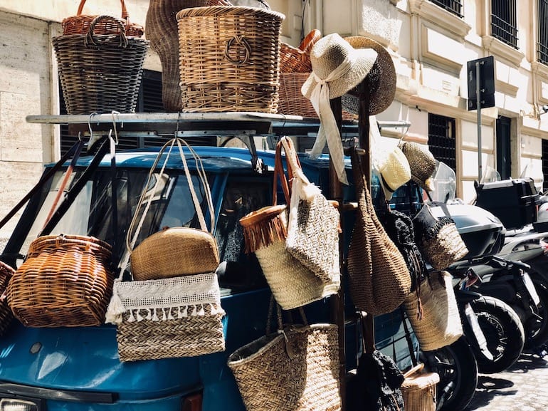 Streets of Rome: Via del Pellegrino