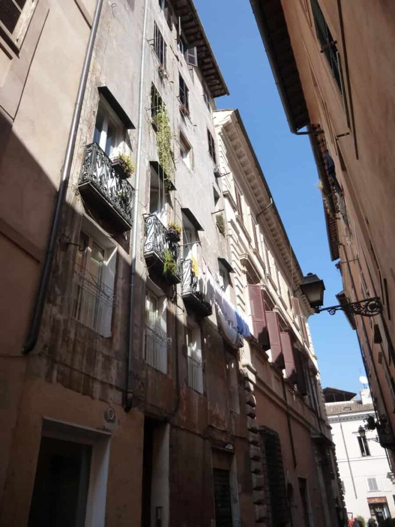 via-della-Reginella
