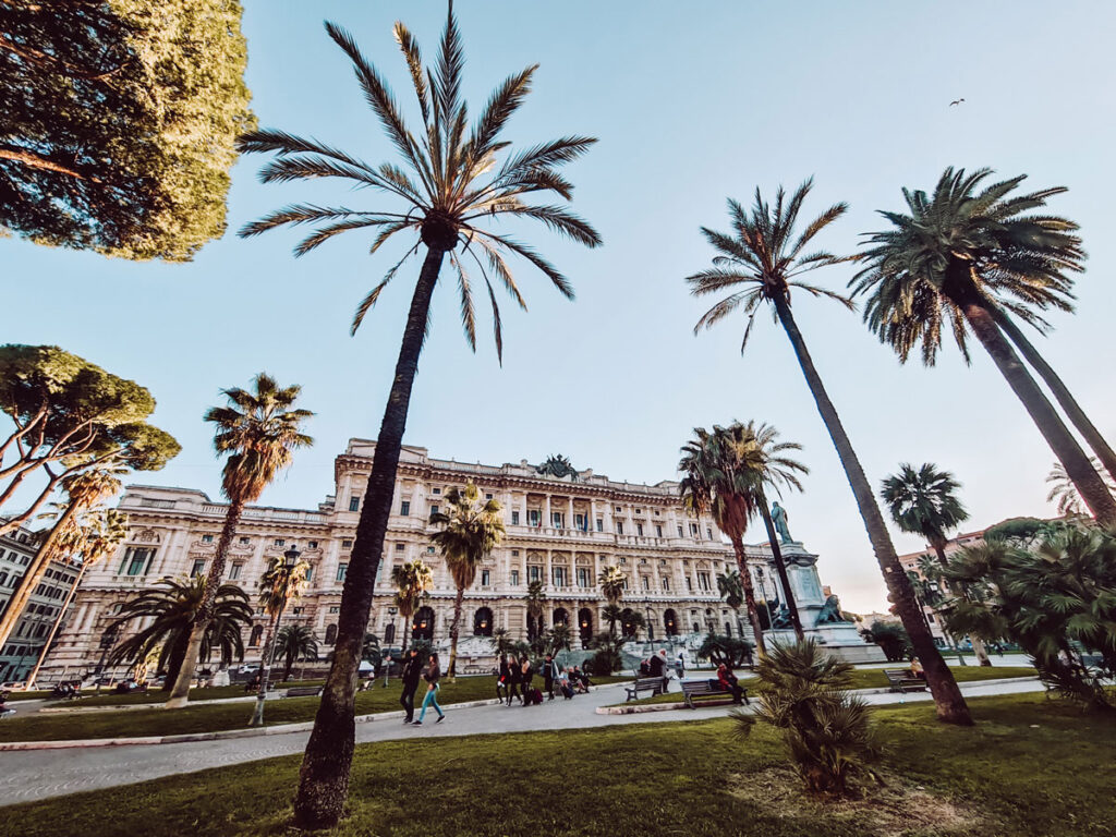 Piazza-Cavour