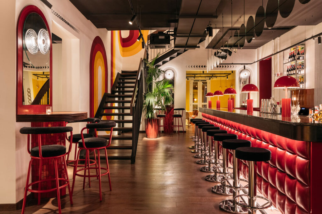 ruby-giulia-rome-rooftop-bar-lobby