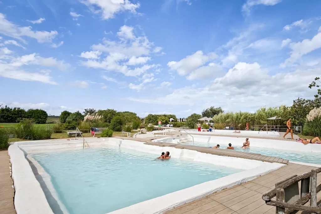 il bagnaccio: Natural thermal park on the Via Francigena