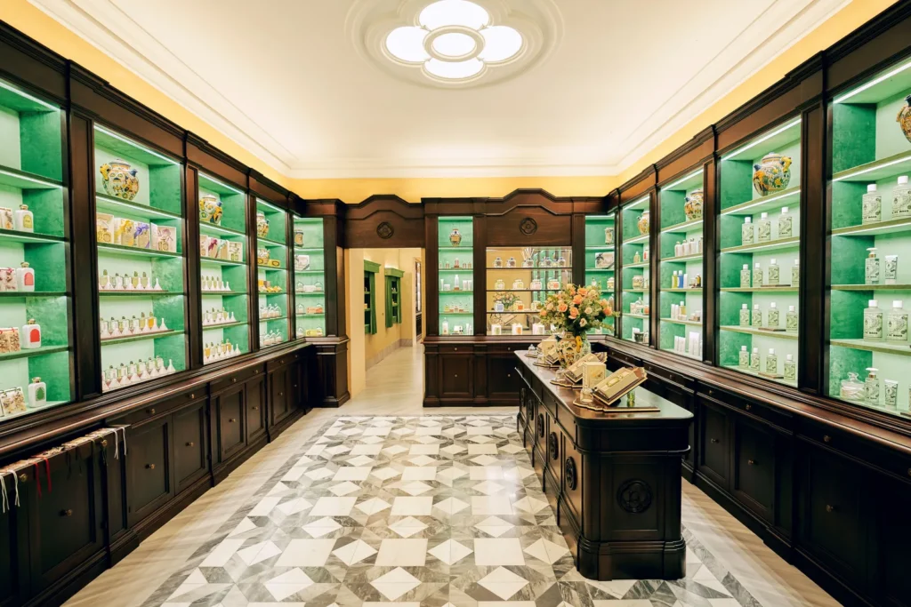 officina profumo roma